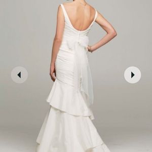 David's Bridal Ivory wedding dress